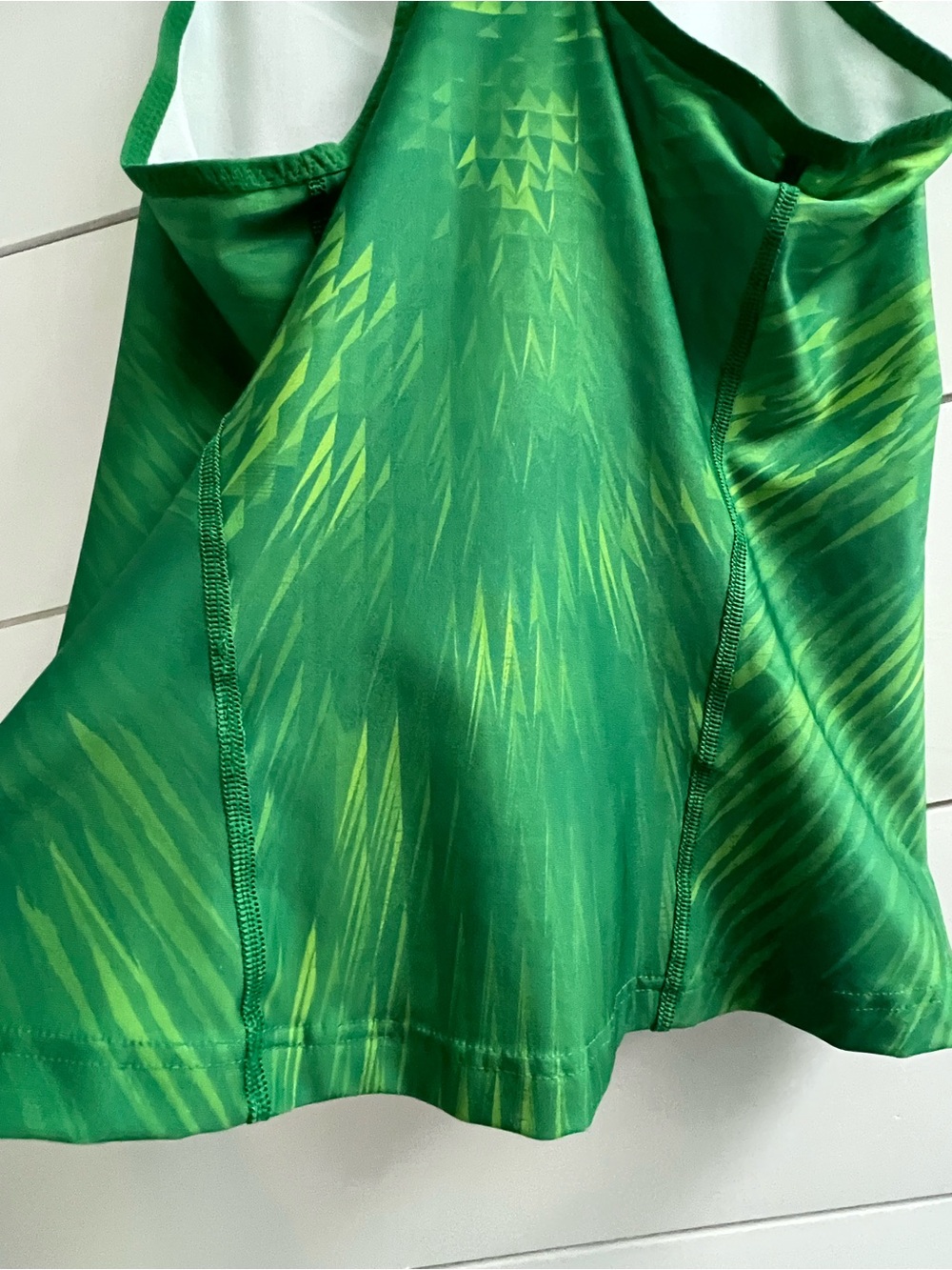 Nike Green & Lime Geometric Racerback Workout Running Tank Bright - Picture 6 of 10